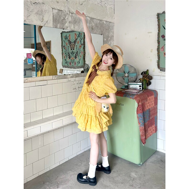 多巴胺甜美减龄黄色波点娃娃领连衣裙夏日收腰显瘦蓬蓬公主裙子女,女装连衣裙,星座506A