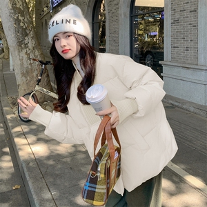 独特漂亮超好看v领短款羽绒服女冬2024年新款小众多巴胺黄色外套图片