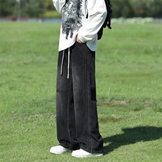 黑色