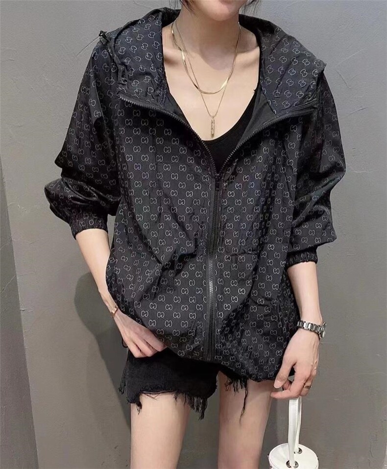 新款时尚休闲小英文字母连帽防晒衣,女装其它,L·H·X
