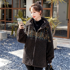 羊羔绒皮毛一体2025冬季新连帽宽松加厚保暖韩版新潮棉服外套时尚，女装棉衣/棉服，意芙