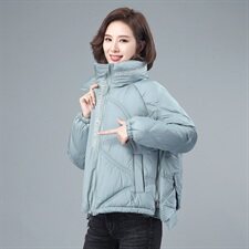 浅蓝色