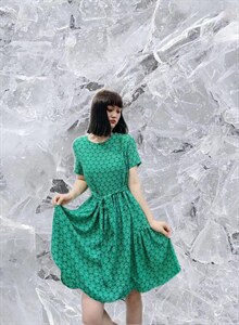 夏季新款面料连衣裙图片