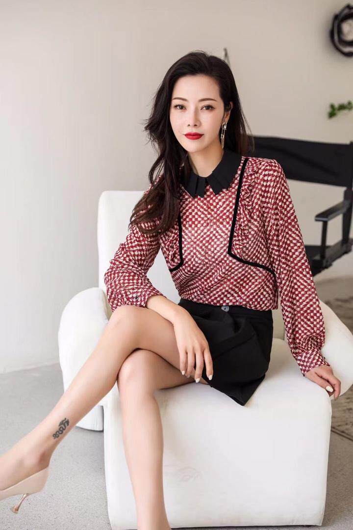 格子雪纺上衣，其它，伊洛姿