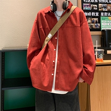 红色