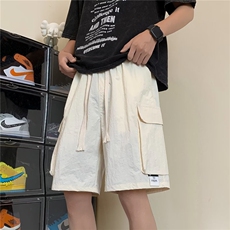米白色