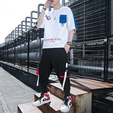 白色
