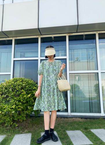 夏季新款连衣裙，女装连衣裙，日の谷