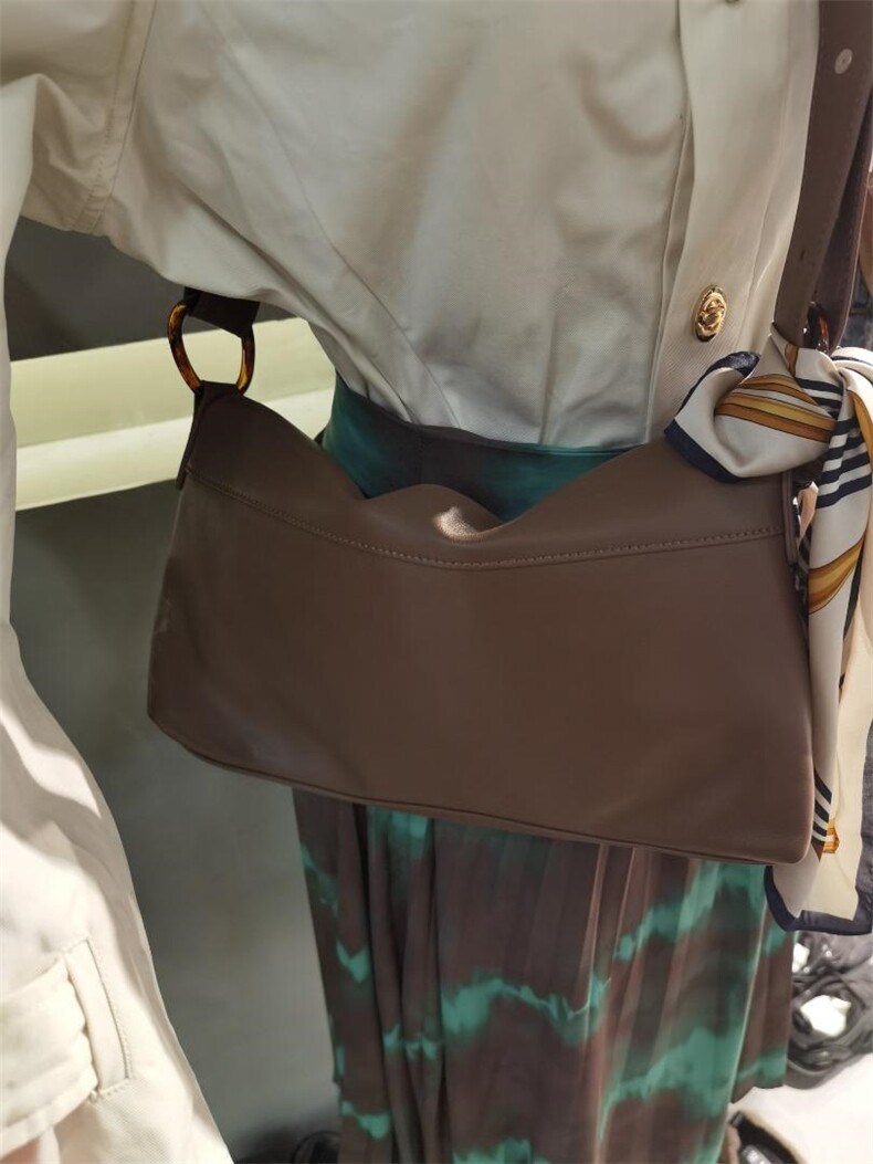 帽子50真丝丝巾50衬衣150半裙150，女装半身裙，雪儿(7F)