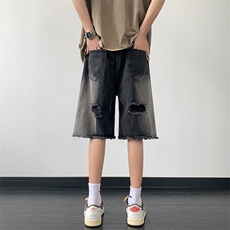 黑色