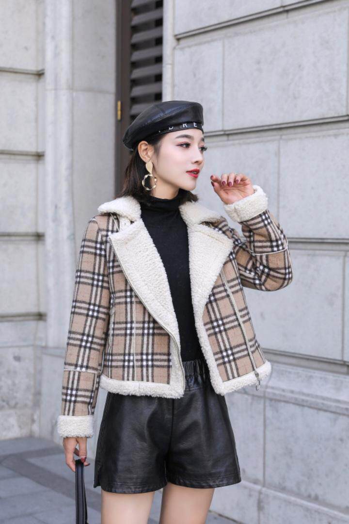 2色四个尺码，其它，圣姿源