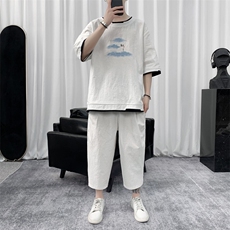 白色