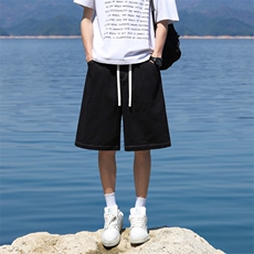 黑色