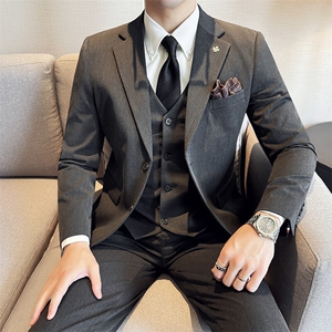 SJT812-P210 2025春季时尚男士英伦双扣西服三件套装礼服图片