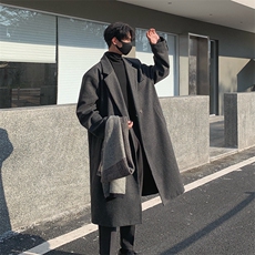 深灰色