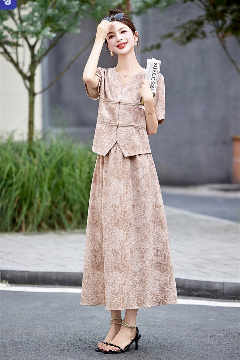 肌理感小香风两件套连衣裙女2024夏季新款气质V领上衣半身裙套装,女装套装/套裙,采品优优