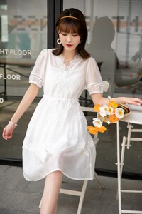 （现货）连衣裙,女装连衣裙,伊娜蕾尔