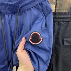 蓝色