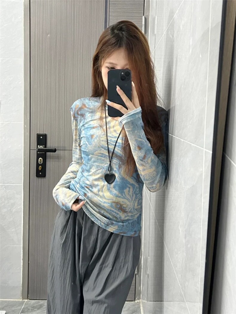 时尚显瘦天丝印花圆领长袖打底衫,女装羊毛衫,圣旺供货
