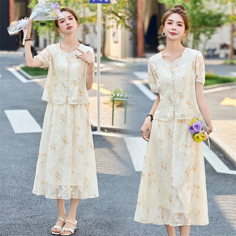 时尚碎花雪纺连衣裙女2025夏季新款气质减龄上衣半身裙,女装连衣裙,香莘料