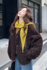 咖色皮毛一体羊羔毛外套2C317A-8538-P195-K299，女装短外套，2C317A