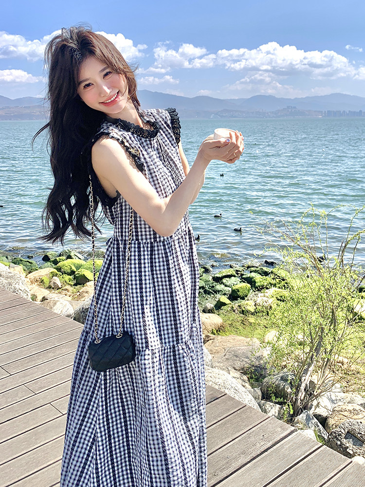 撞色拼接木耳边复古格纹连衣裙女夏2025新款海边度假风过膝长裙子,女装连衣裙,浙宝276（原081）