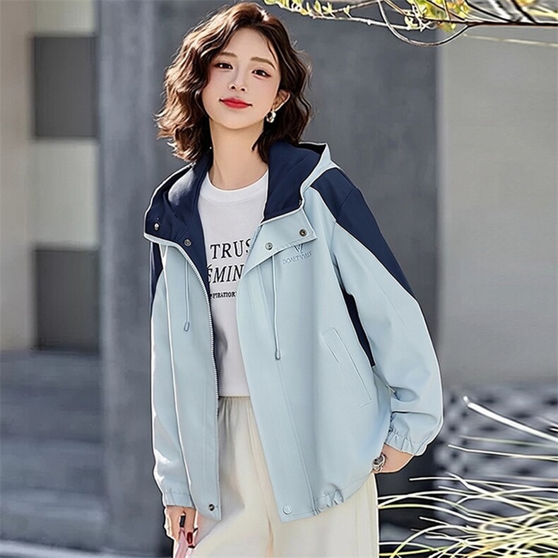 （现货）连帽拼接撞色外套女休闲时尚小个子百搭风衣,女装短外套,韩蔻秀