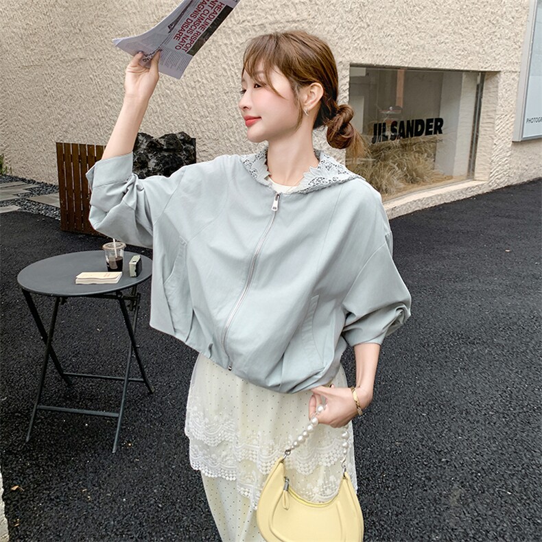 现货:春装新款时尚潮流蕾丝花边连帽上衣问题2C135-6893P135K208，女装短外套，2C135