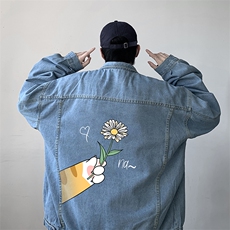 浅蓝色