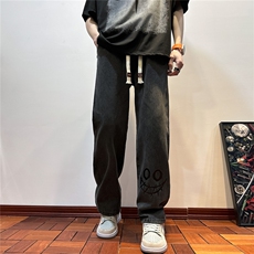 深灰色