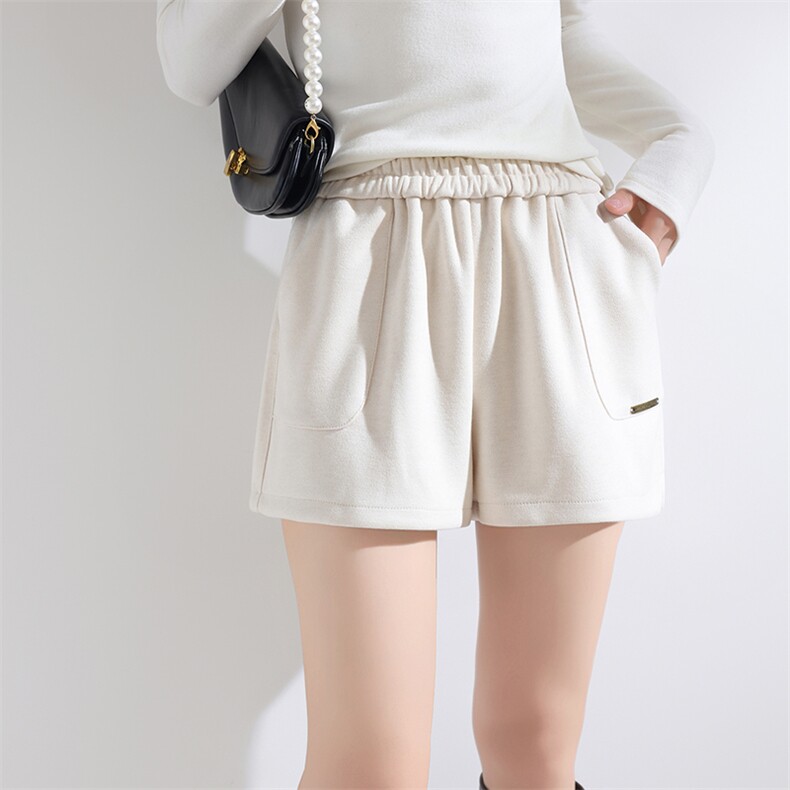 2025年秋季时尚百搭通勤毛呢人字纹带兜短裤，女装休闲裤，九戎