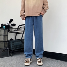 深蓝色