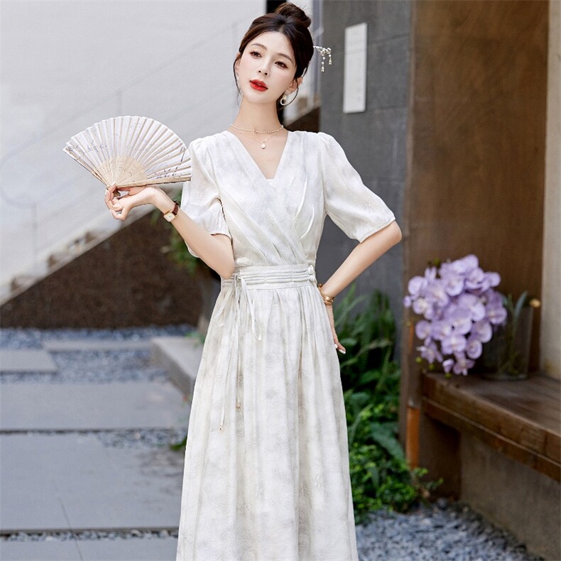 温柔黄色花法式连衣裙女夏季长款收腰显瘦优雅气质2024新款高级感,女装连衣裙,蝶眷