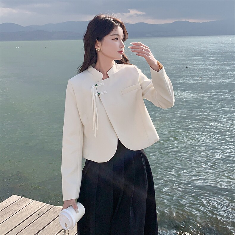 独特设计感米白色短款外套女2025春季新款新中式国风气质漂亮上衣,女装短外套,姿衣轩