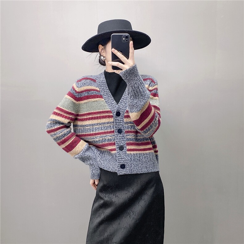HE |色彩如阳 拼色加厚baby山羊绒针织开衫女V领短款宽松毛衣外套图片