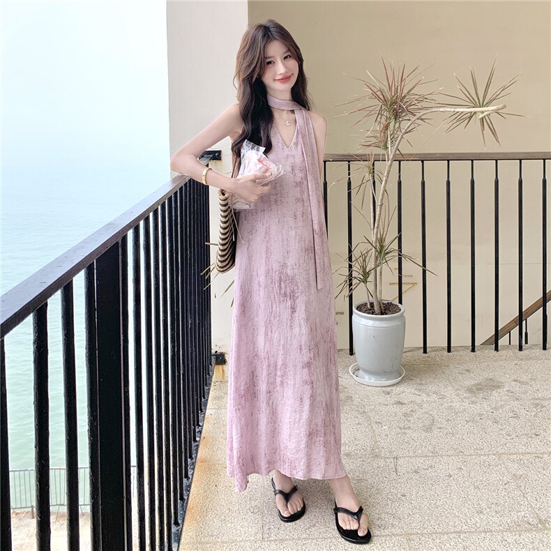 法式浪漫无袖碎花连衣裙女2025夏季新款氛围感度假风显瘦减龄长裙,女装连衣裙,琦鑫阁（原依鑫阁）