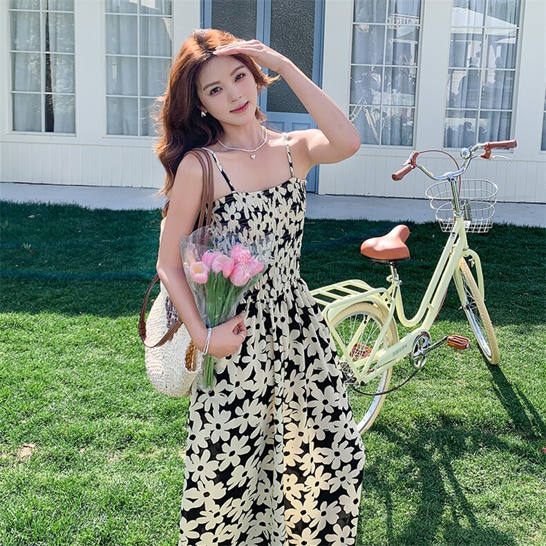 法式高级感复古碎花连体裤女2025夏新款度假风收腰显瘦吊带阔腿裤,女装连体裤,2C123