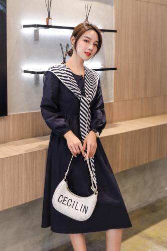 【现货】秋装新款韩版连衣裙，自带潮流披肩，女装连衣裙，欣卓越