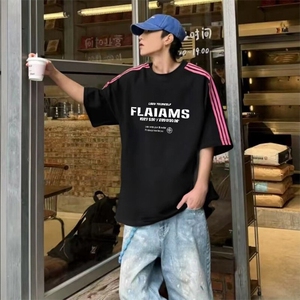 抖音得物品质二开240克宽松纯棉美式潮牌印花三条杠中性风短袖T恤图片