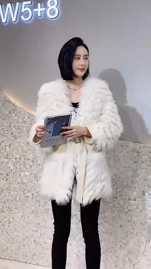 洋气拼皮腰带狐狸毛编织皮草外套,女装皮草,L·H·X