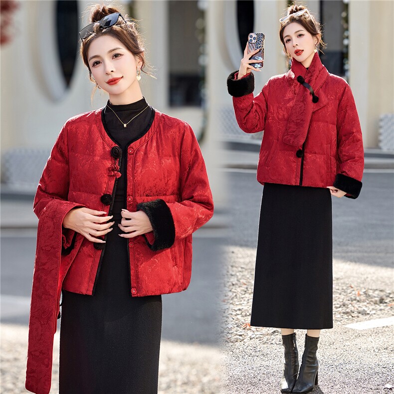 过年红色羽绒服女2025年冬季新款洋气时髦围脖加厚保暖白鸭绒外套，女装羽绒服，拾衣