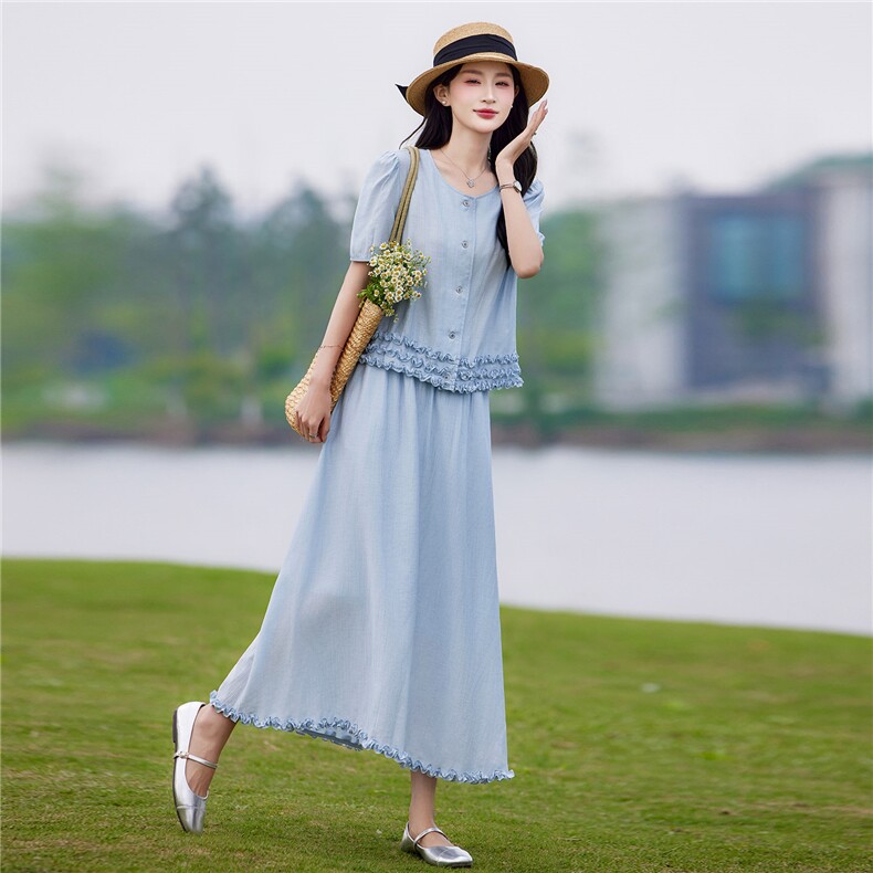 现货2026年夏季休闲风修身剪裁宽松型女通用型两件套轻薄透气,女装套装/套裙,靓衣阁