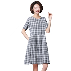 格子2021年夏季A字裙简约连衣裙短袖圆领宽松腰套头，女装连衣裙，独衣靓