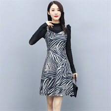 2021秋冬款小香风个性减龄连衣裙长袖拼色格子优雅显瘦两件套，女装套装/套裙，瑶迪依秀