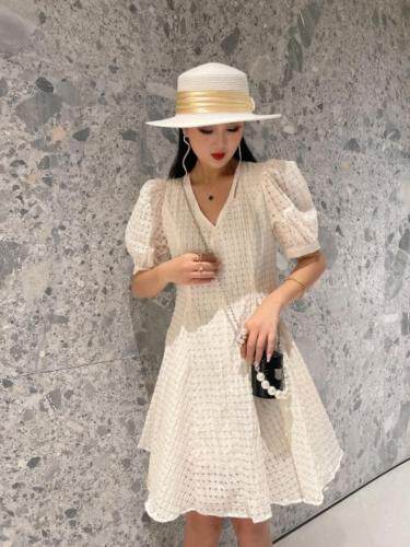 夏季新款韩版连衣裙，女装连衣裙，米壹