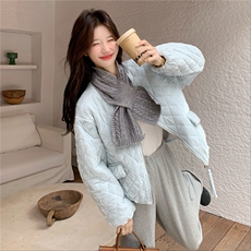 浅蓝色针织围巾菱格丝绒羽绒服女冬季2025新款甜美保暖白鸭绒外套，女装羽绒服，慧尚2-185