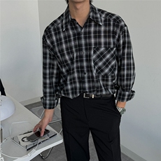 黑色