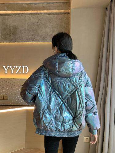 高品质羽绒服新款，女装羽绒服，依依主导