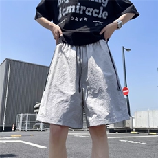 灰色