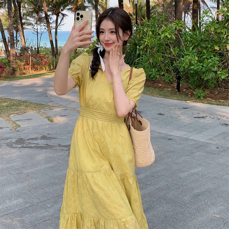 泡泡袖V领连衣裙女2025夏季新款收腰显瘦气质法式桔梗初恋长裙,女装连衣裙,天丽